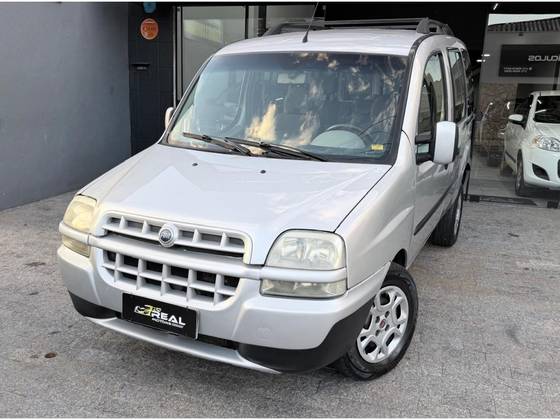 FIAT DOBLÒ 1.8 MPI HLX 8V FLEX 4P MANUAL FIAT DOBLÒ 1.8 MPI HLX 8V FLEX 4P MANUAL
